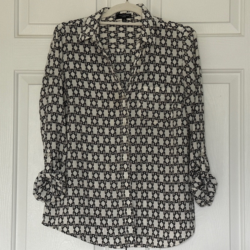The Limited Black White Geometric Print Button Down Blouse Long Sleeve